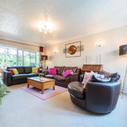 The Spinney, Finchampstead, Berkshire, RG40 4UN