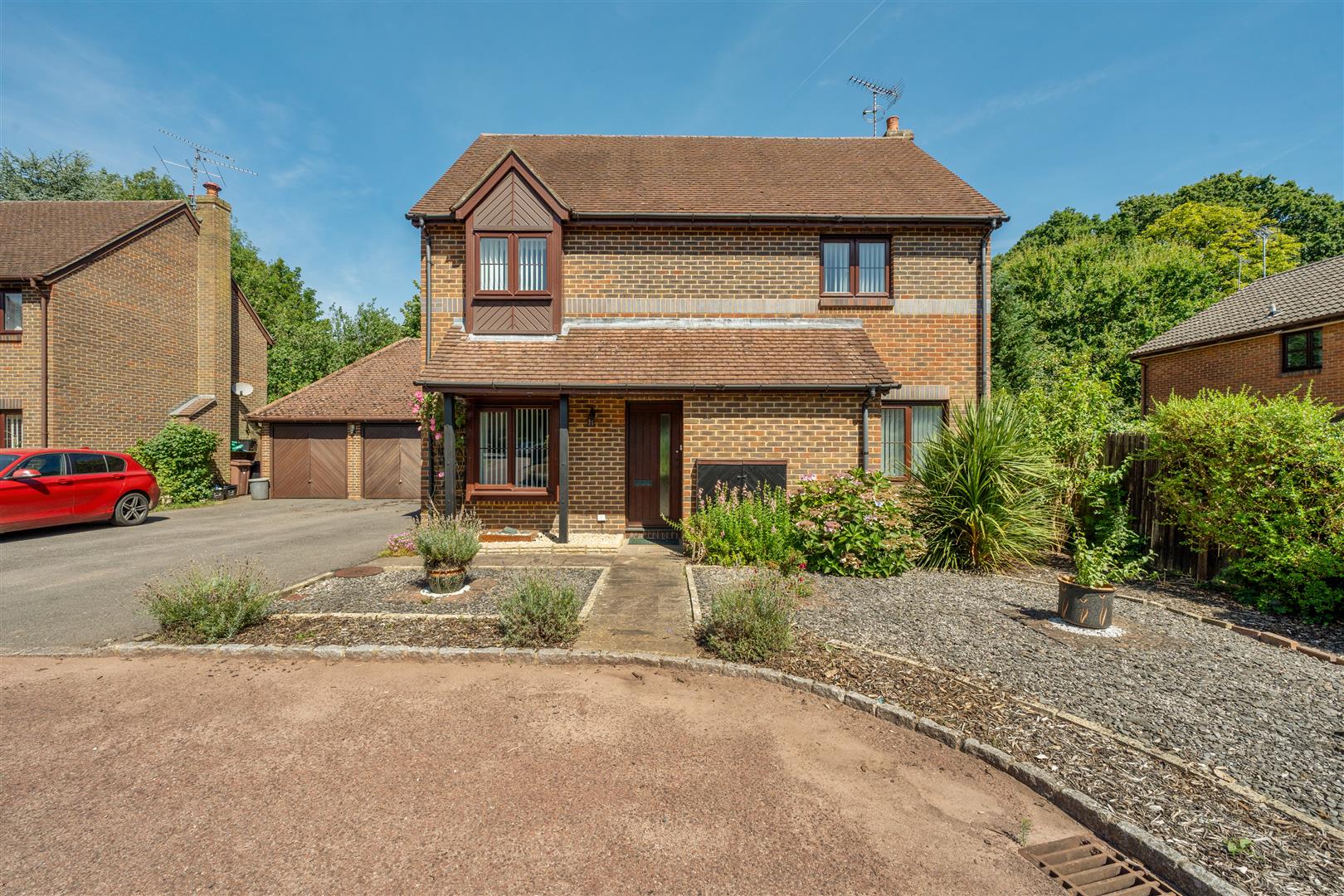 Deacon Close, Wokingham, Berkshire, RG40 1WF