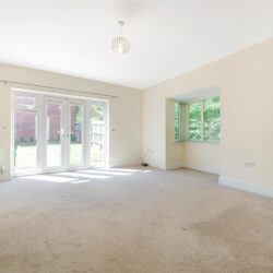 Hampshire Close, Wokingham, Berkshire, RG41 3BQ