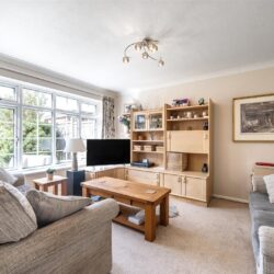 Lenham Close, Winnersh, Berkshire, RG41 1HR