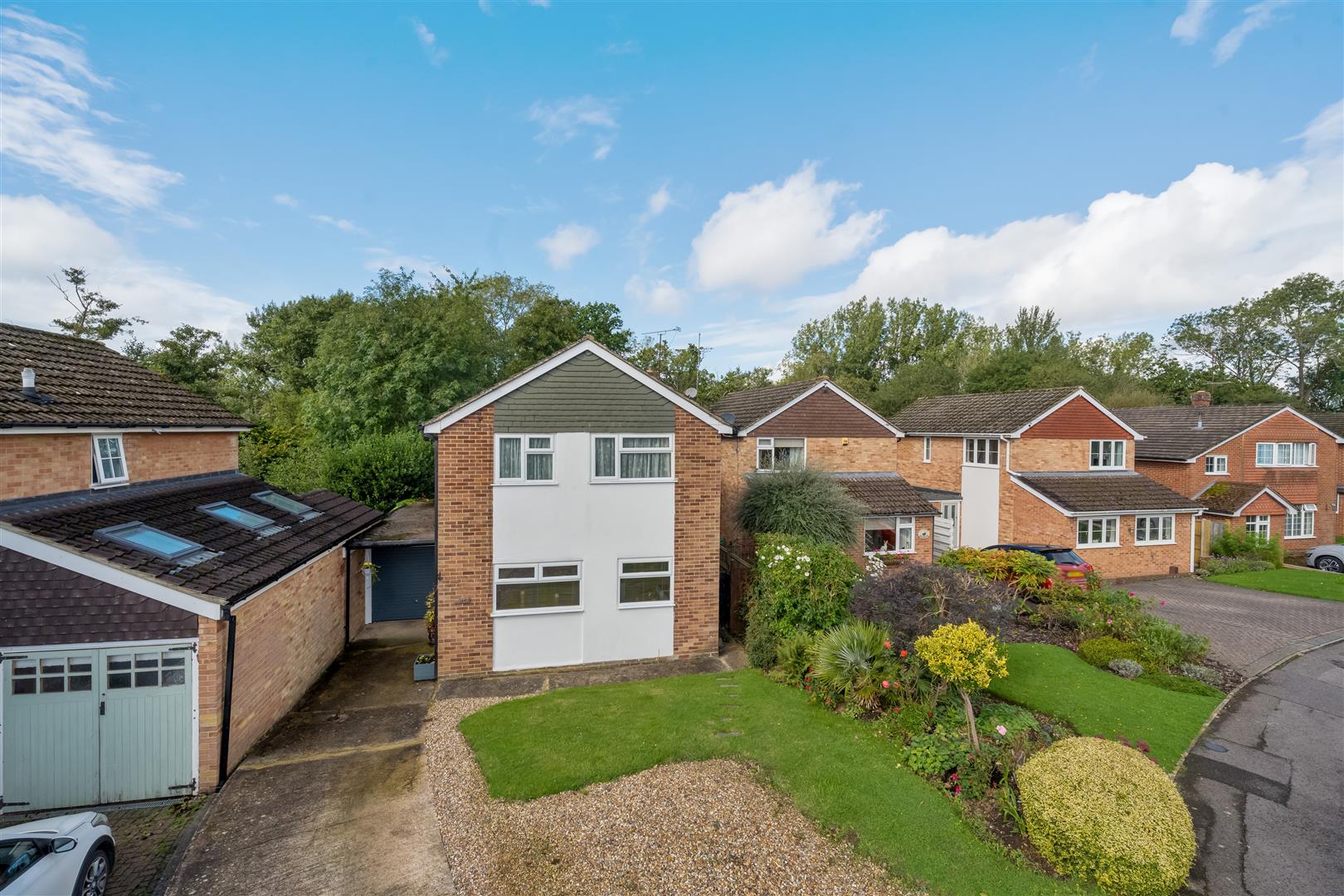 Brookside Wokingham, Berkshire, RG41 2ST