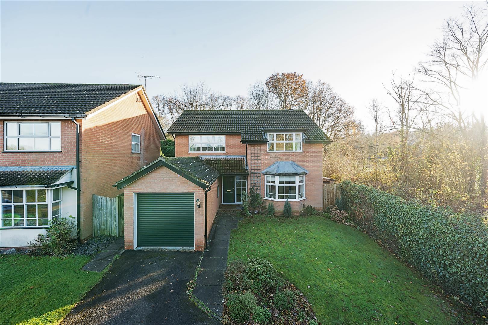 Rowan Close, Wokingham, Berkshire, RG41 4BH