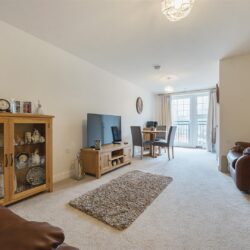 Oakingham Place, Reading Road, Wokingham, Berkshire, RG41 1EH