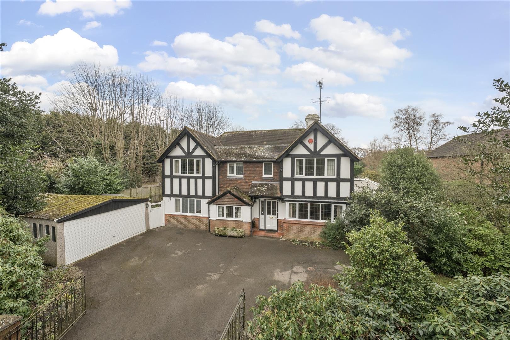 Frog Hall Drive, Wokingham, Berkshire, RG40 2LF