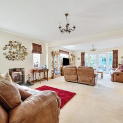 Nash Grove Lane, Finchampstead, Berkshire, RG40 4HE