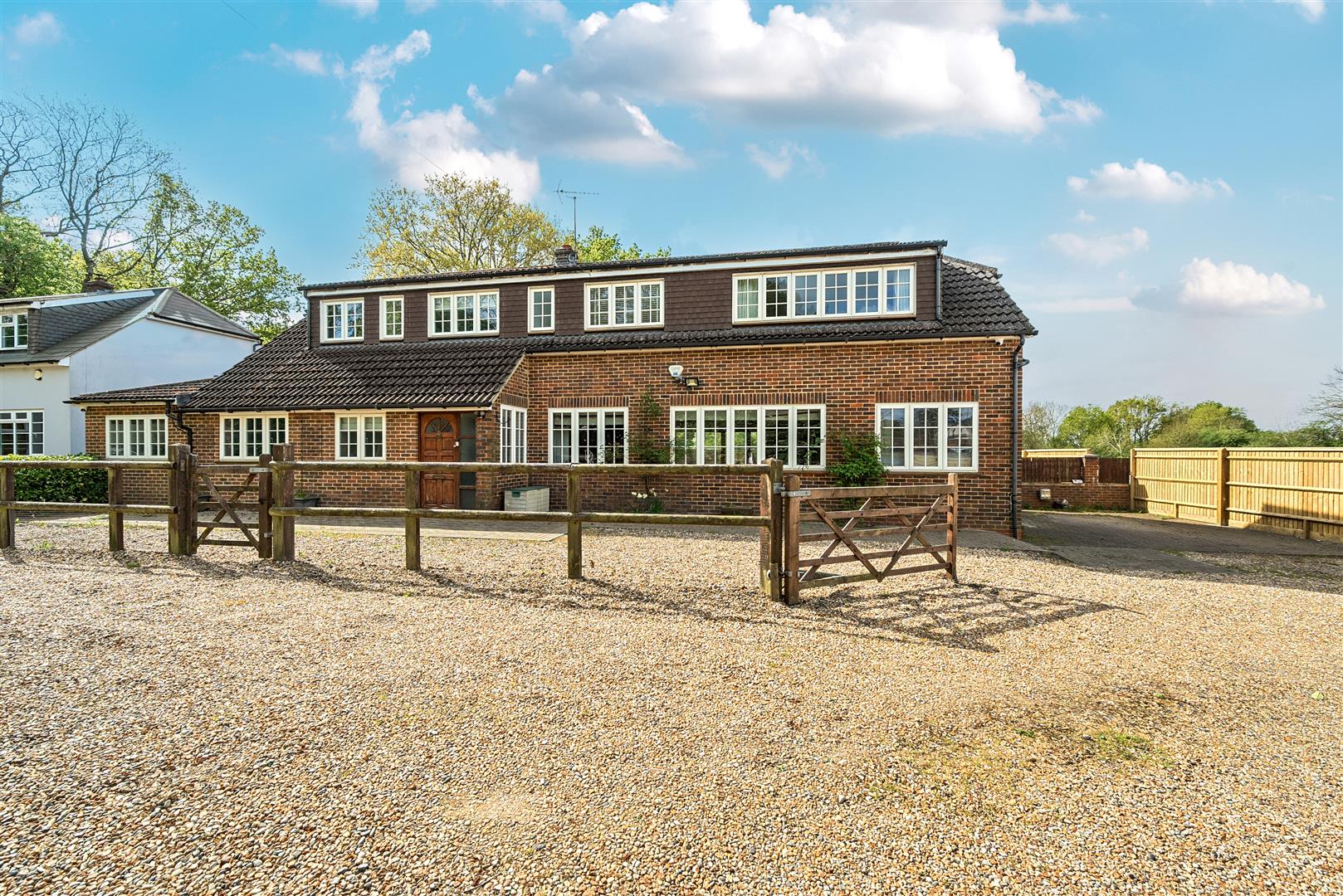St. Annes Drive, Wokingham, Berkshire, RG40 1PB