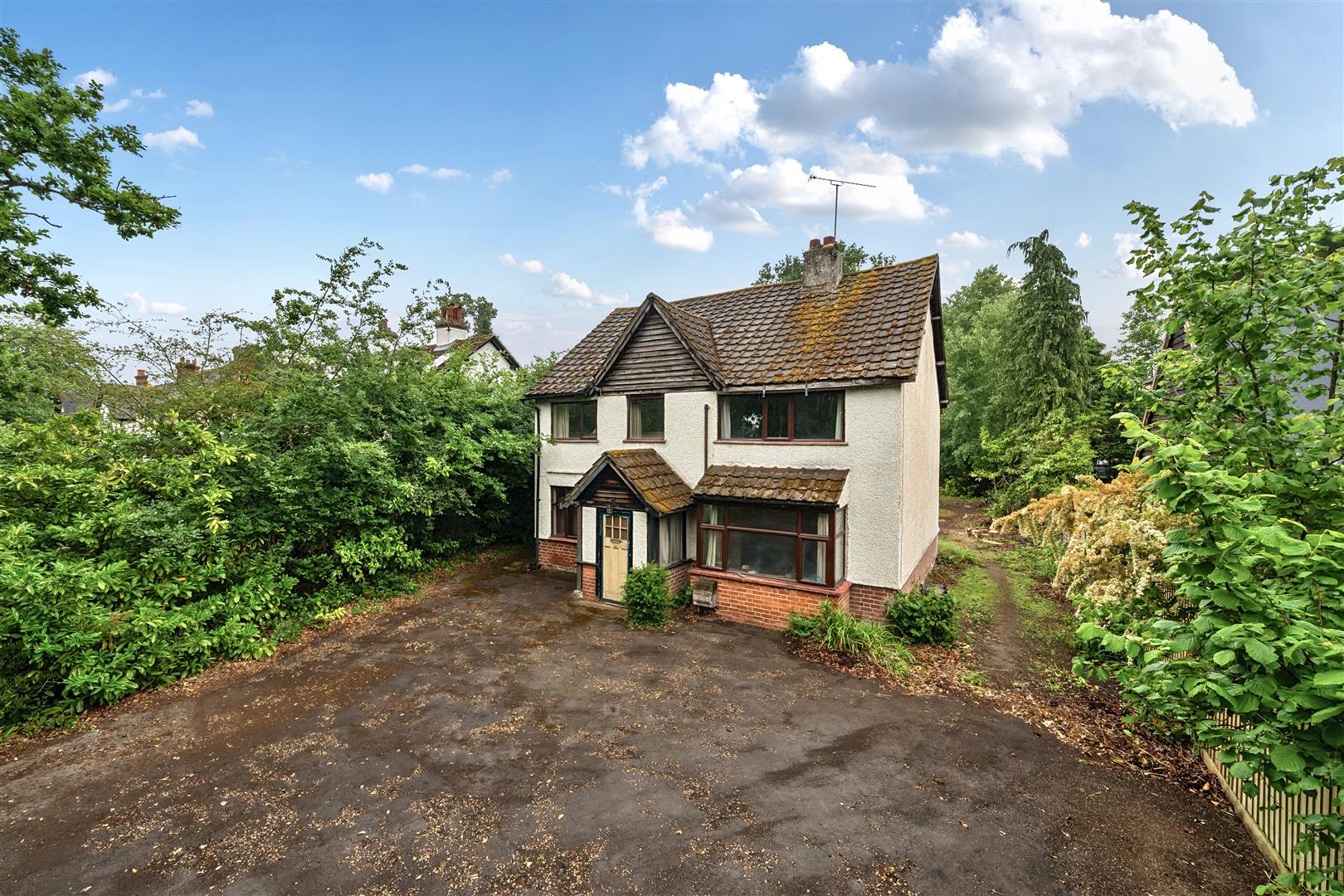 Reading Road, Wokingham, Berkshire, RG41 1LJ