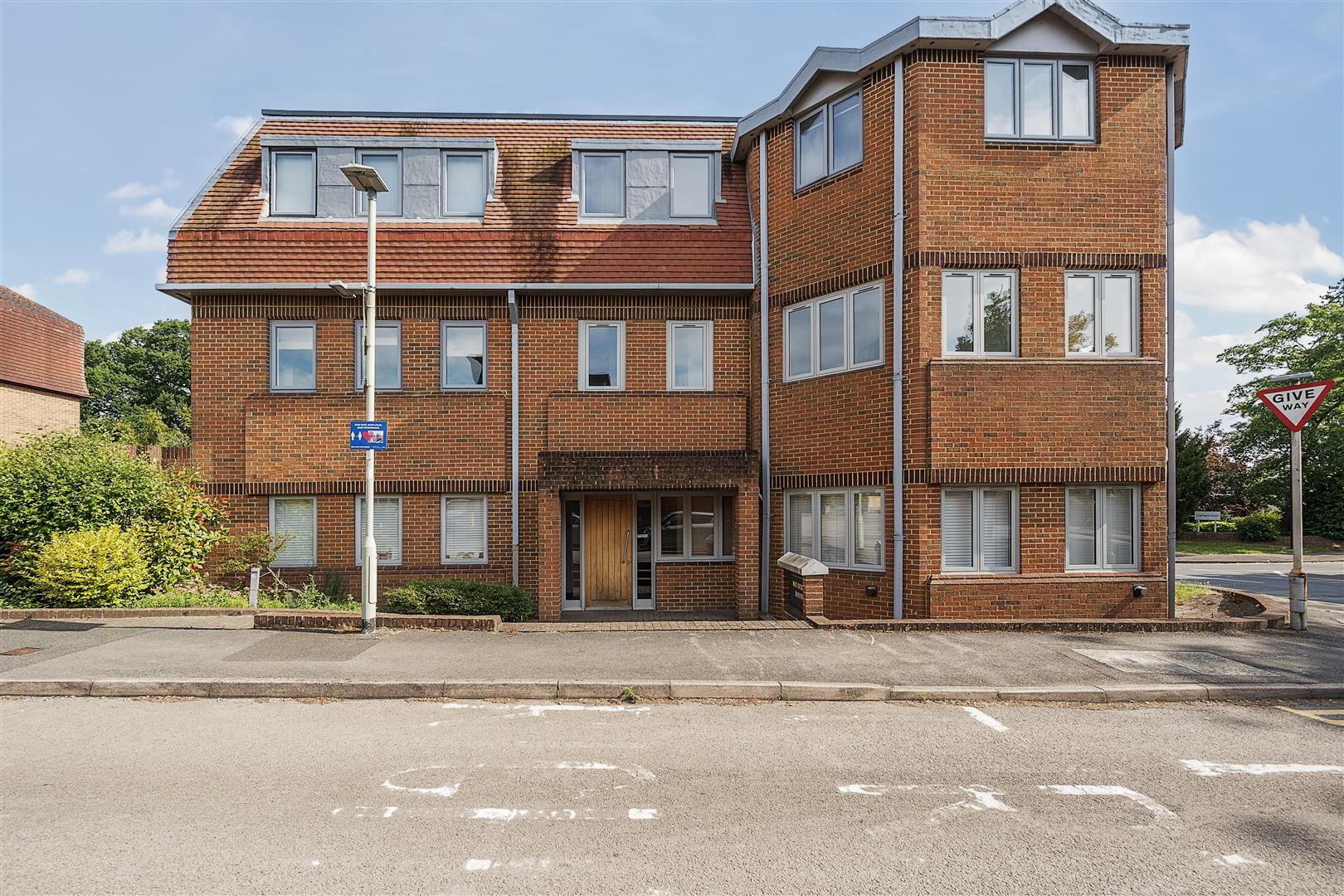Mulberry House, Osborne Road, Wokingham, Berkshire, RG40 1GQ