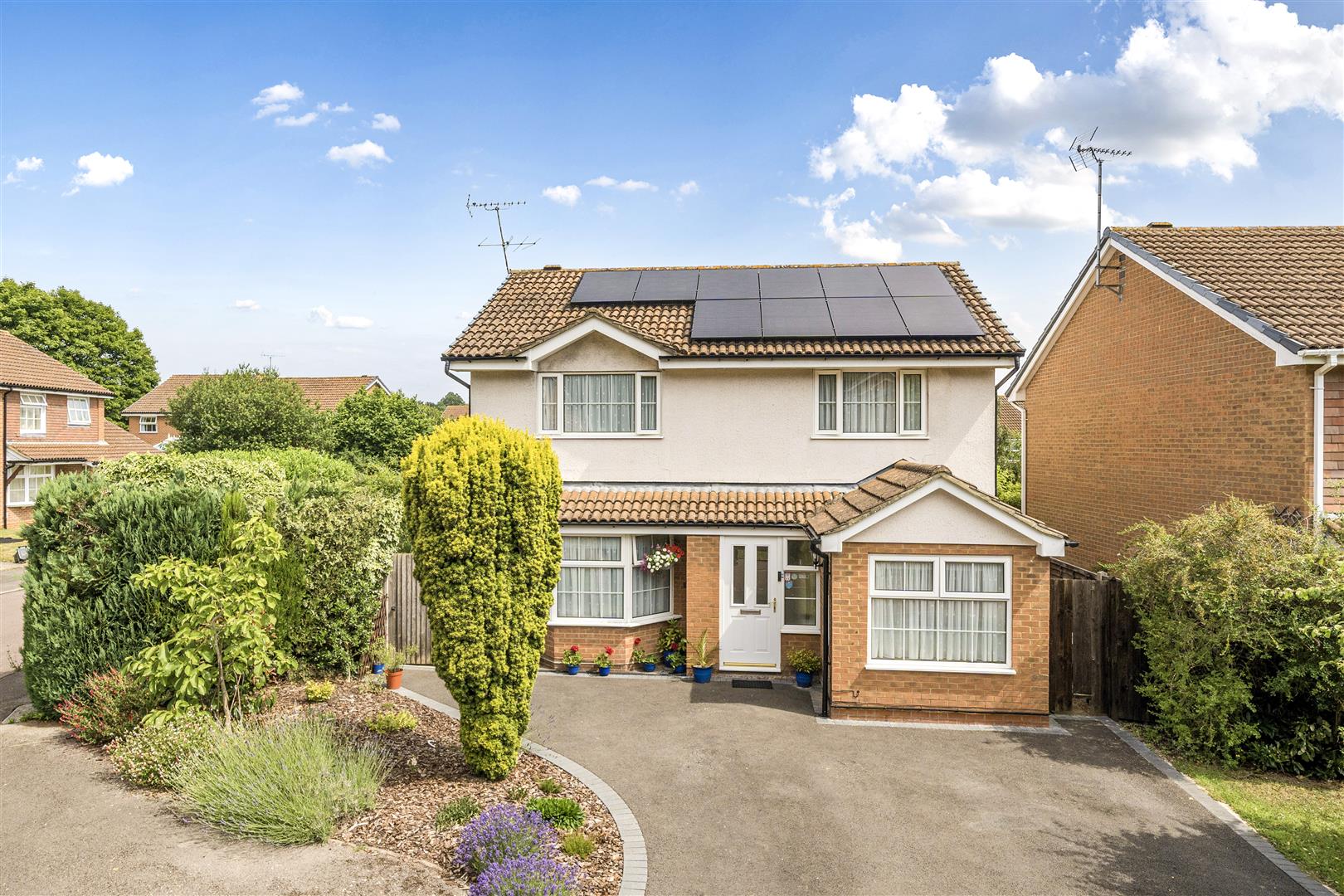 Kent Close Wokingham, Berkshire, RG41 3AN