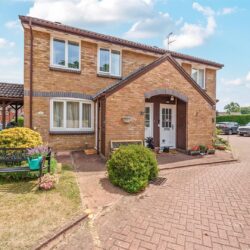 Acorn Drive Wokingham, Berkshire, RG40 1EQ