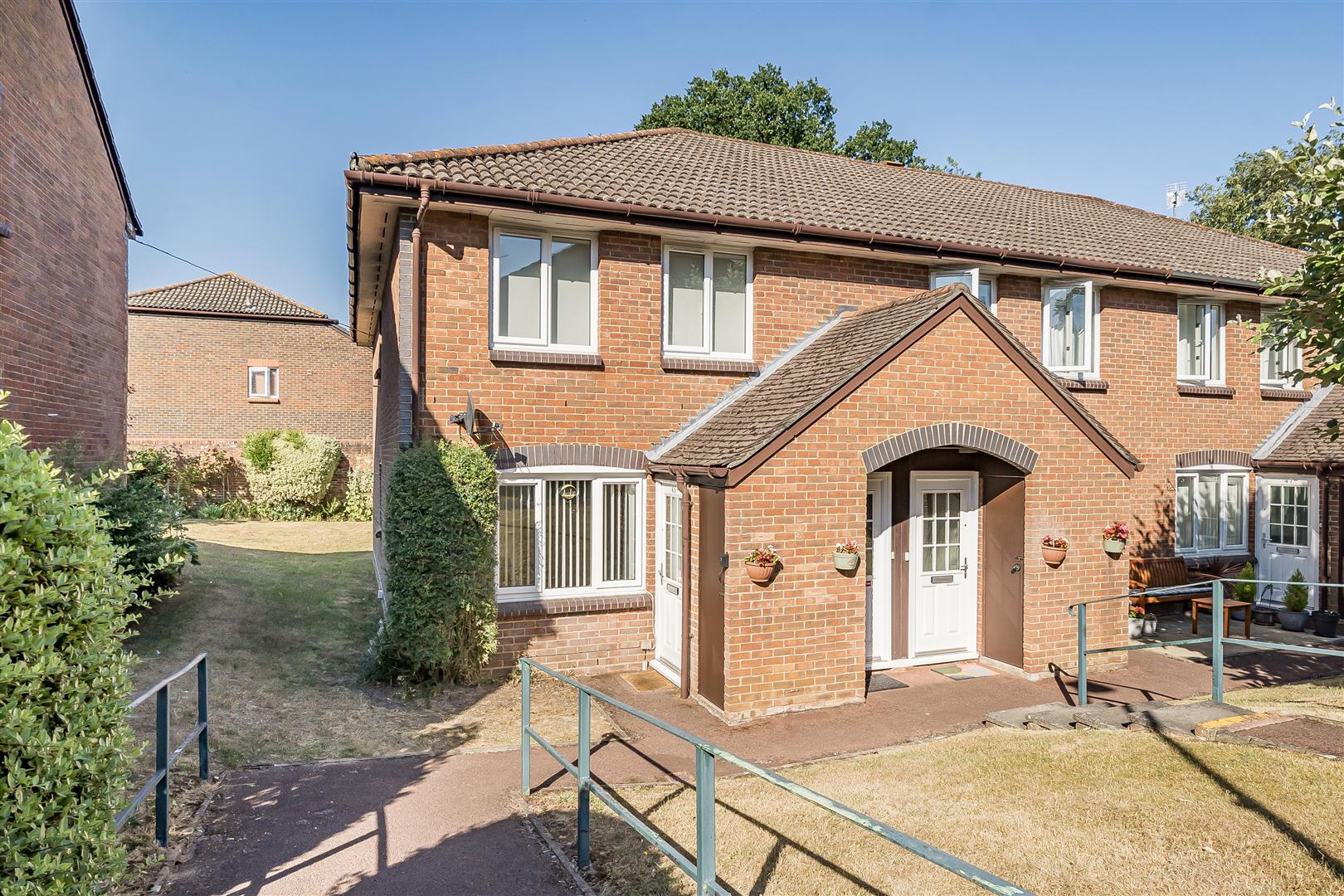 Acorn Drive Wokingham, Berkshire, RG40 1EQ