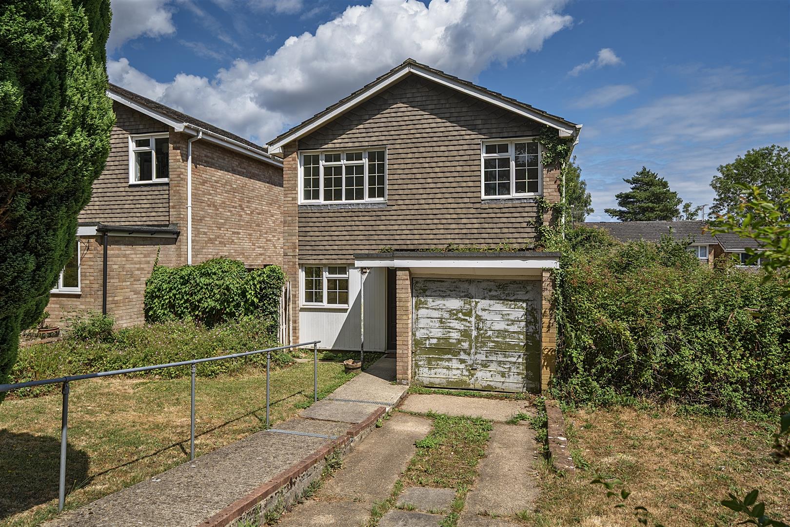 Blagrove Lane Wokingham, Berkshire, RG41 4BA