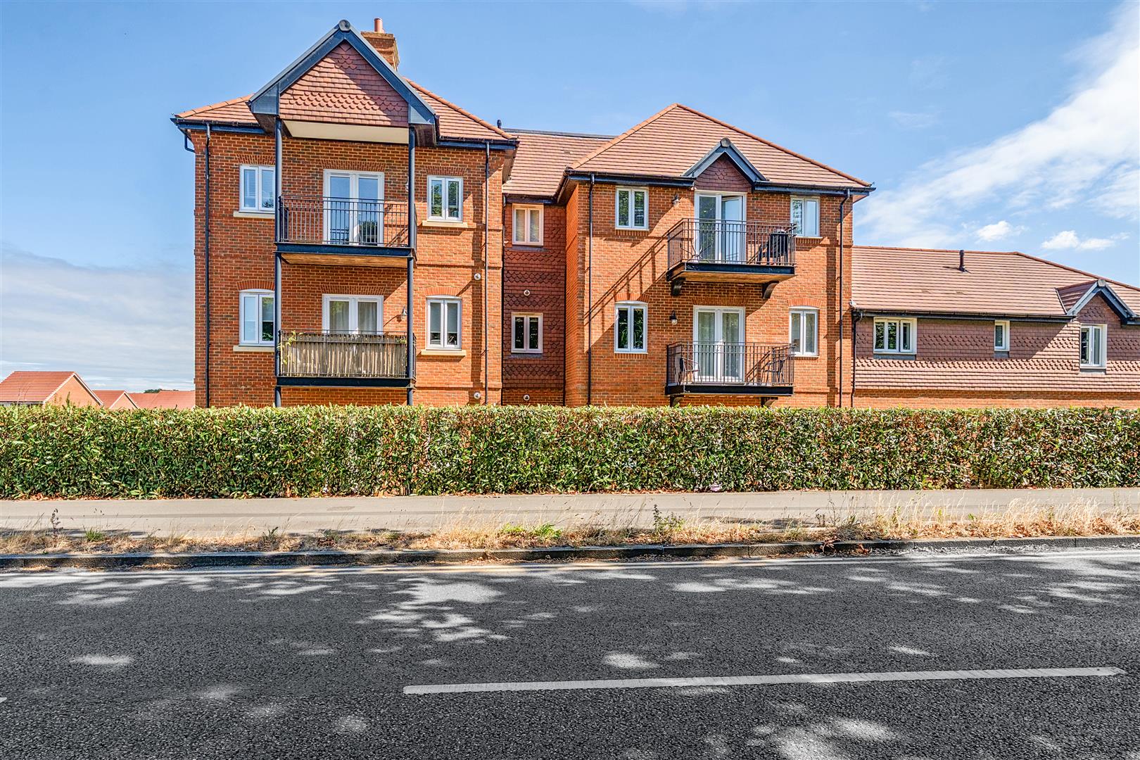 Foundry Court, Hazylwood, Wokingham, Berkshire, RG40 5AX