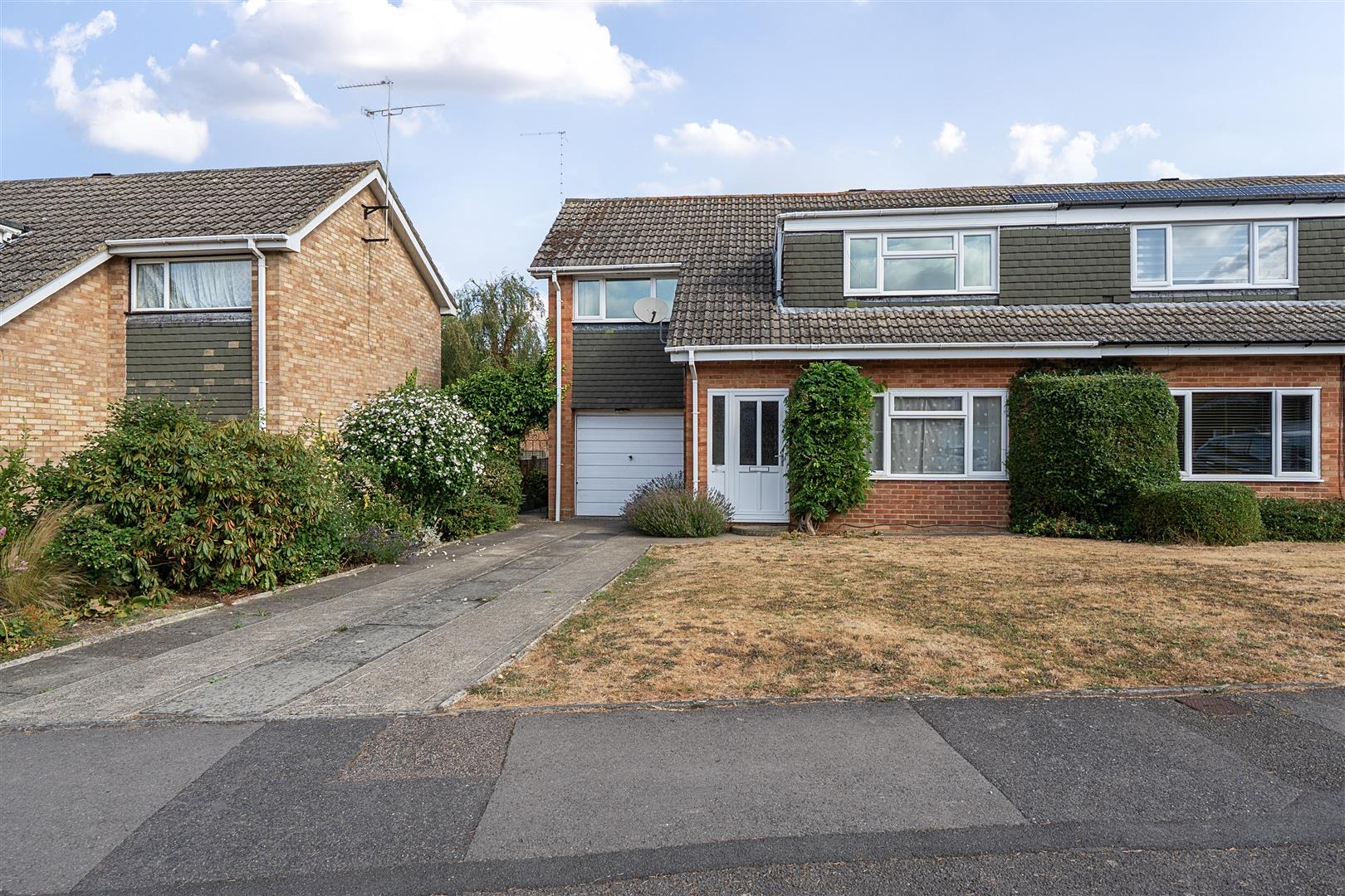 Charwood Road Wokingham, Berkshire, RG40 1RY