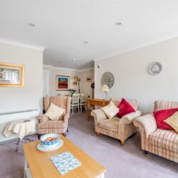 Thumbnail Image 4