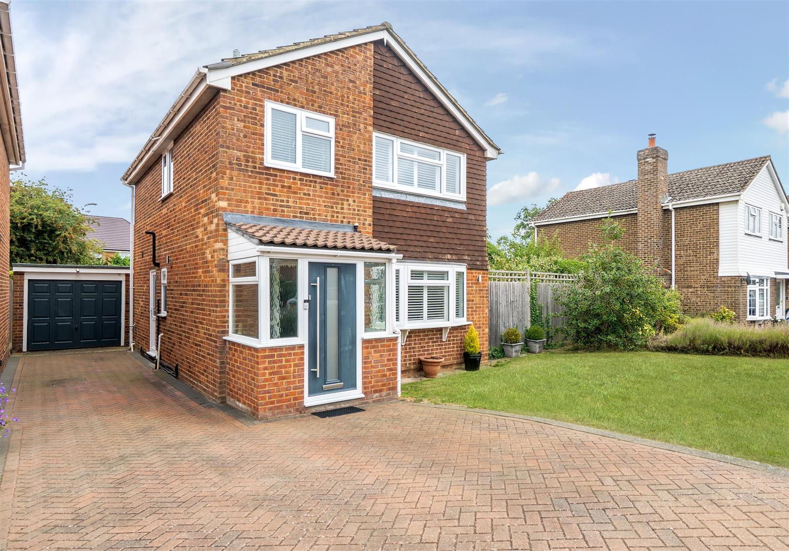 Benning Way, Wokingham, Berkshire, RG40 1XX