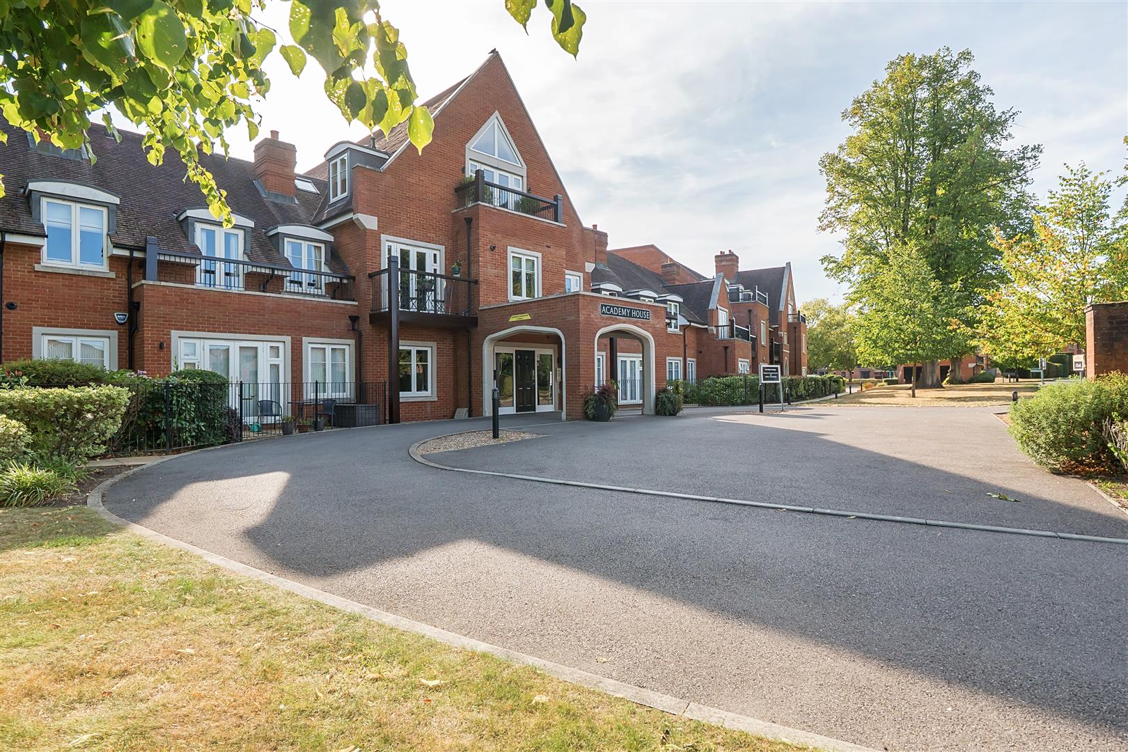 Academy House, Woolf Drive, Wokingham, Berkshire, RG40 1EZ