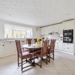 Park Lane Finchampstead, Berkshire, RG40 4PY