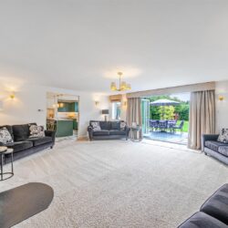 Pine Drive, Finchampstead, Berkshire, RG40 3LE