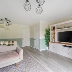 Dodsells Well Wokingham, Berkshire, RG40 4YE