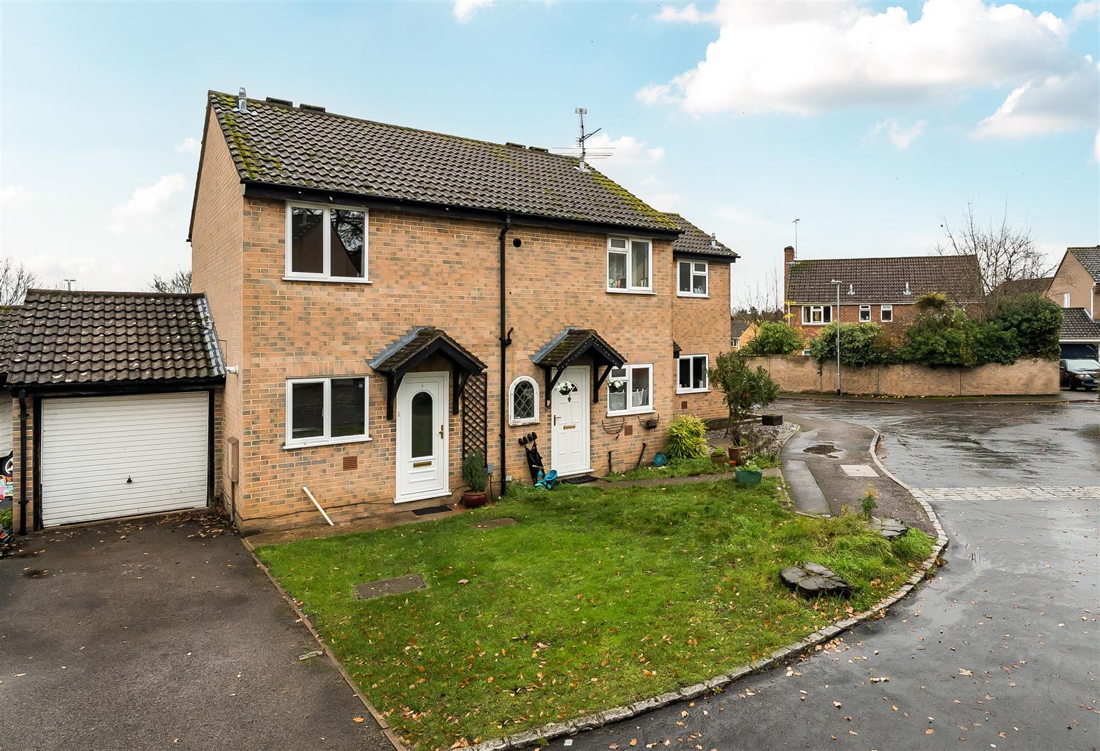Petrel Close, Wokingham, Berkshire, RG41 3TF