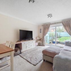 Clover Close Wokingham, Berkshire, RG40 5YX