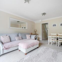 Clover Close Wokingham, Berkshire, RG40 5YX