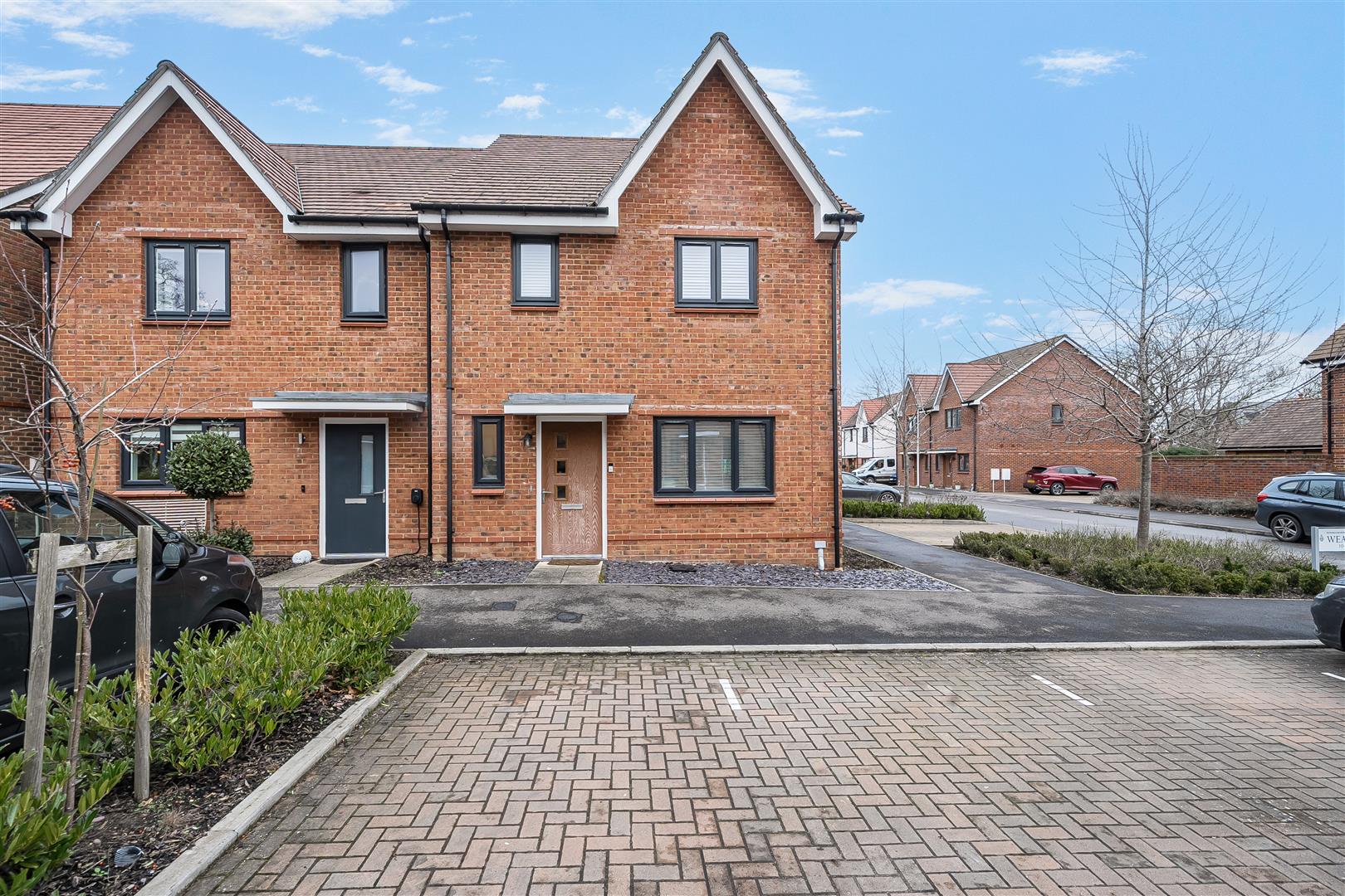 Weaver Avenue, Arborfield Green, Berkshire, RG2 9TR