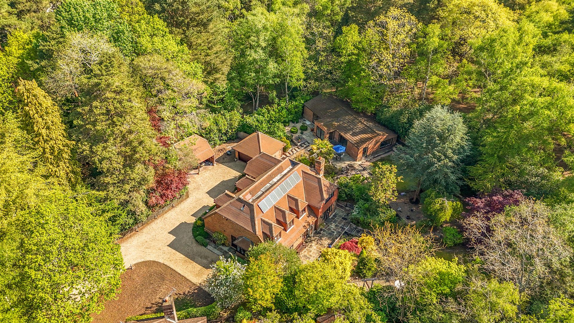 Warren Lane, Finchampstead, Berkshire, RG40 4HS