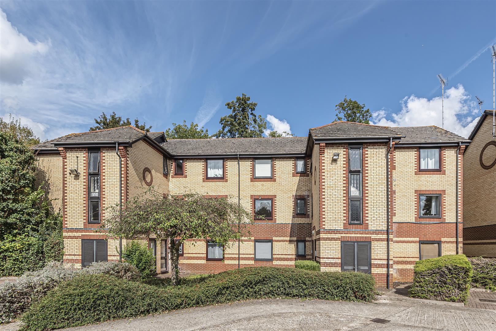 Landen Court, Finchampstead Road, Wokingham, Berkshire, RG40 2DY