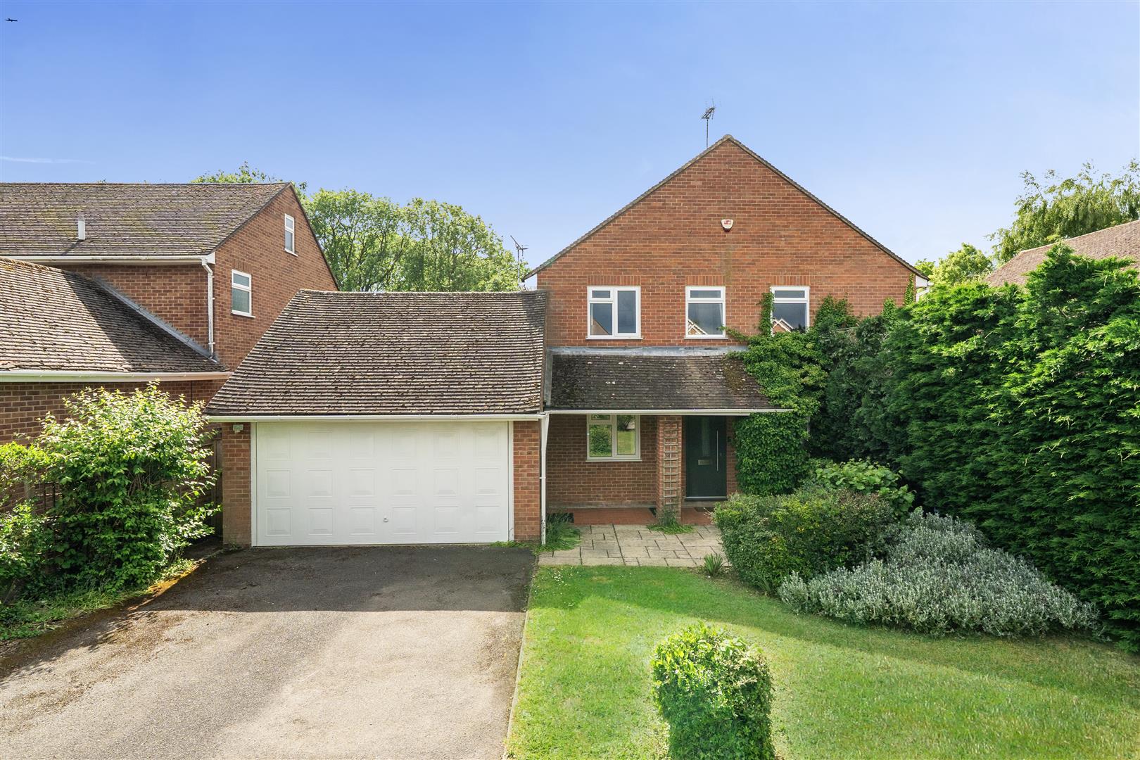 Bearwood Road, Wokingham, Berkshire, RG41 4TB