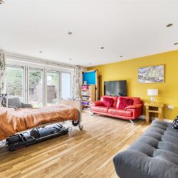 Thumbnail Image 4