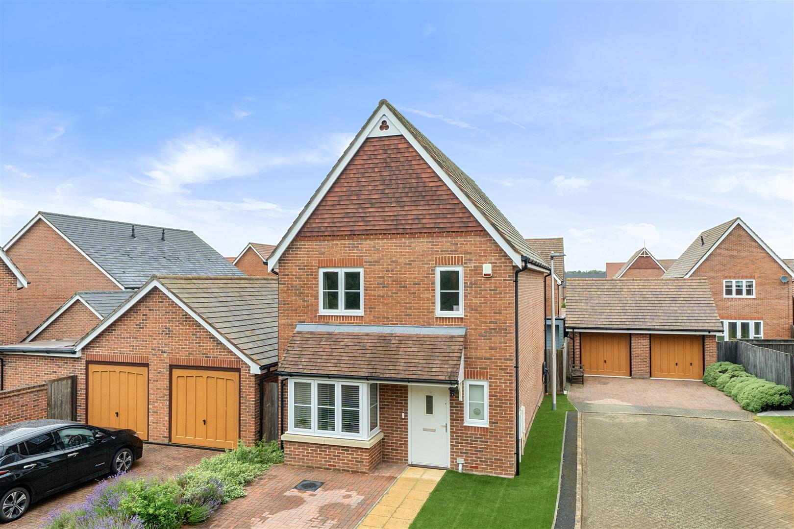 Readwin Crescent, Wokingham, Berkshire, RG40 5BD