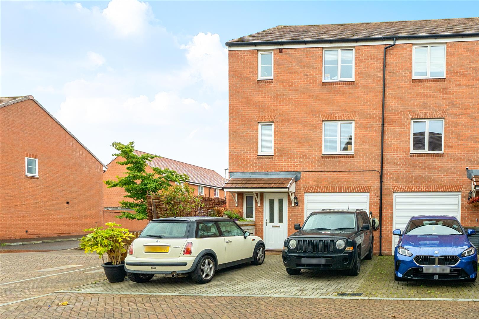 Potter Way, Winnersh, Berkshire, RG41 5SJ