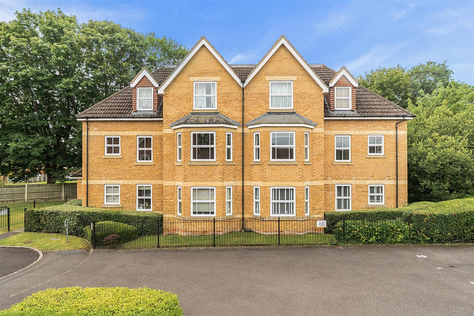 Attwood Drive, Arborfield, Berkshire, RG2 9FE