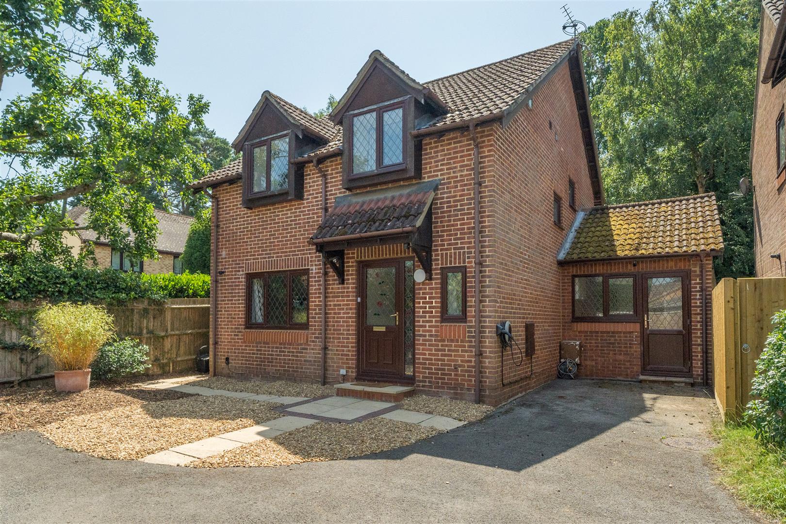 Carolina Place, Finchampstead, Berkshire, RG40 4PQ