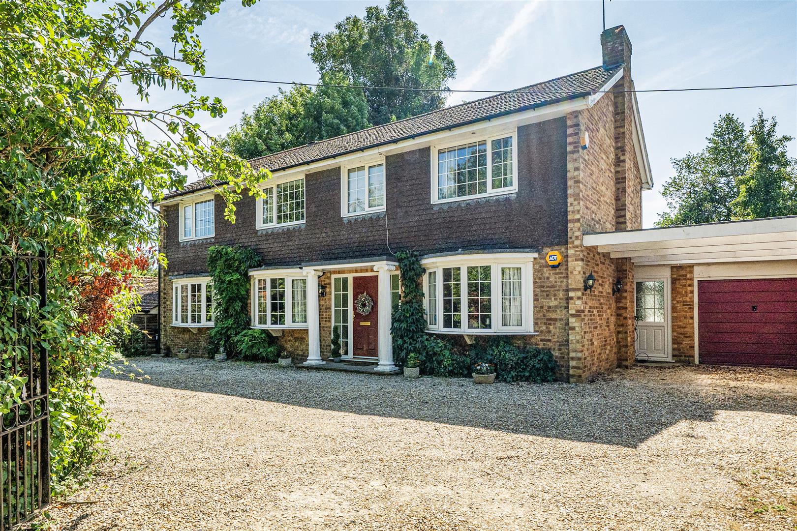 Eversley Road, Arborfield Cross, Berkshire, RG2 9PJ