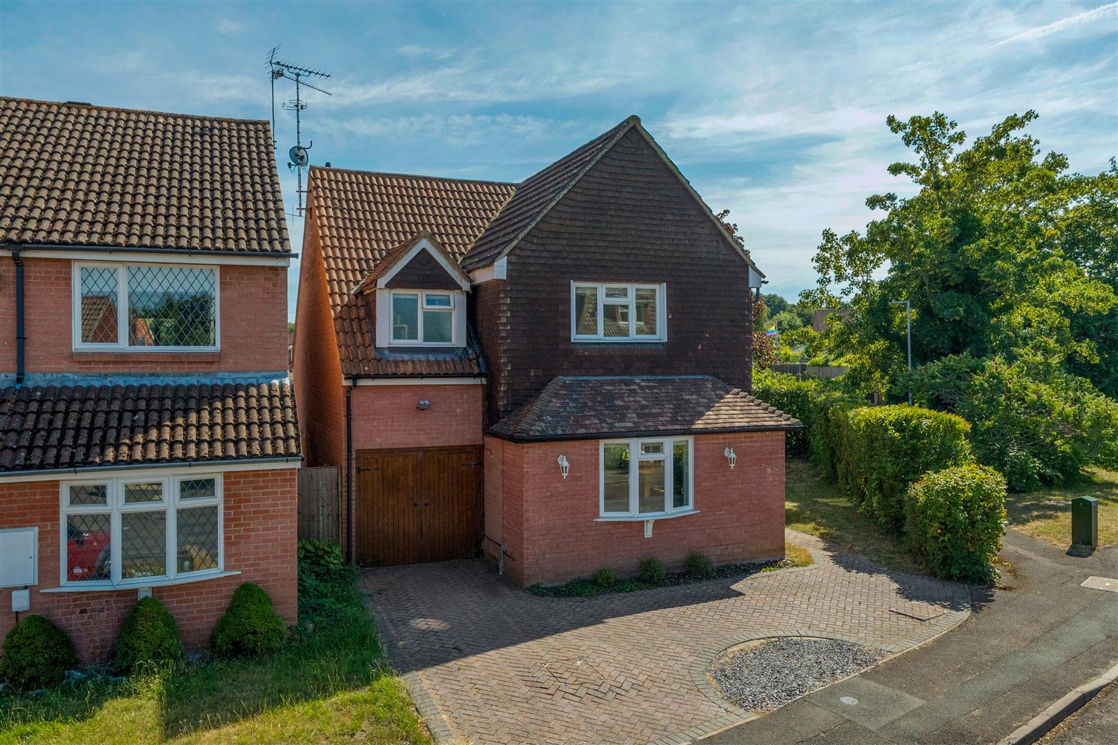 Kestrel Way, Wokingham, Berkshire, RG41 3HA