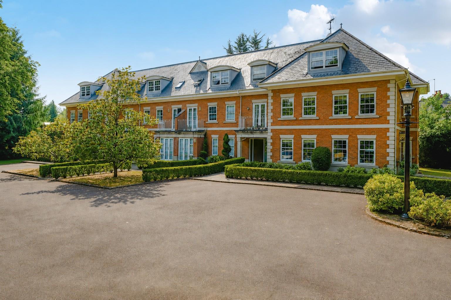 Eyre Court, Finchampstead Road, Wokingham, Berkshire, RG40 2NX