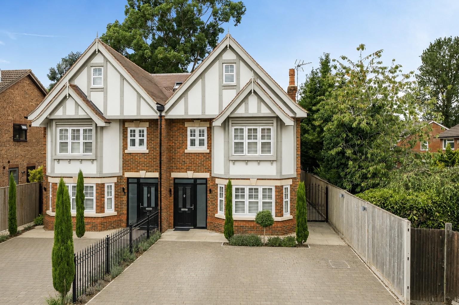 Sadlers Lane, Winnersh, Berkshire, RG41 5AJ