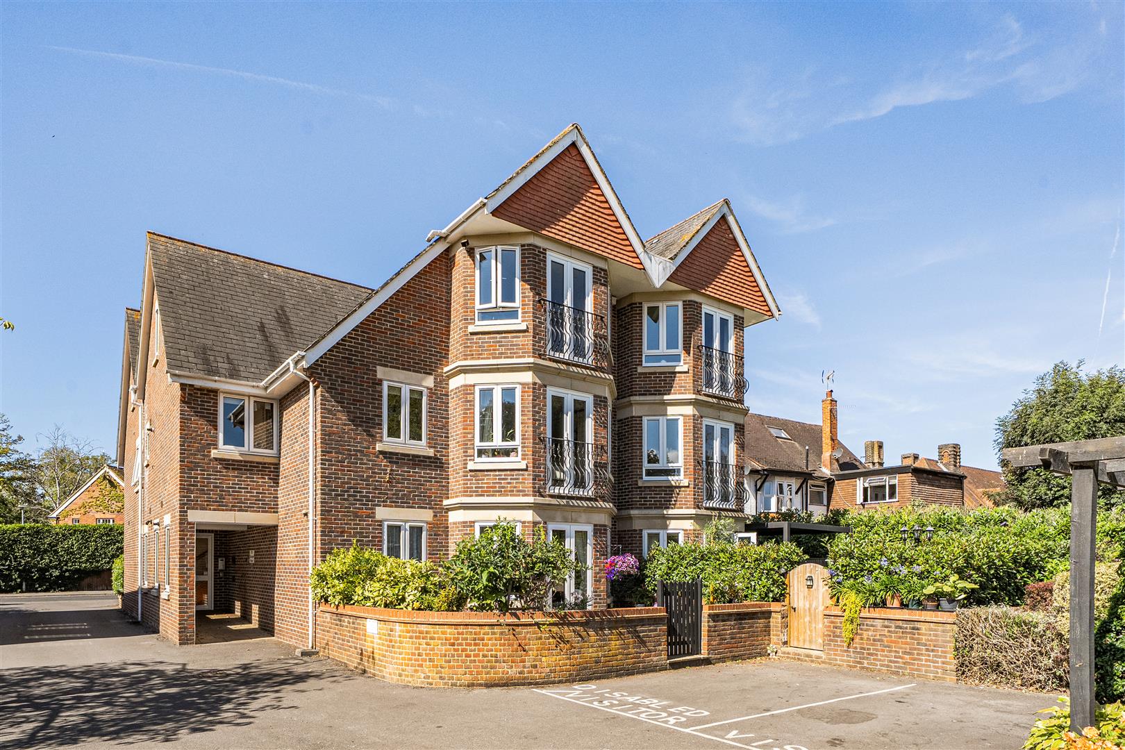 Sturges Court, Sturges Road, Wokingham, Berkshire, RG40 2HB