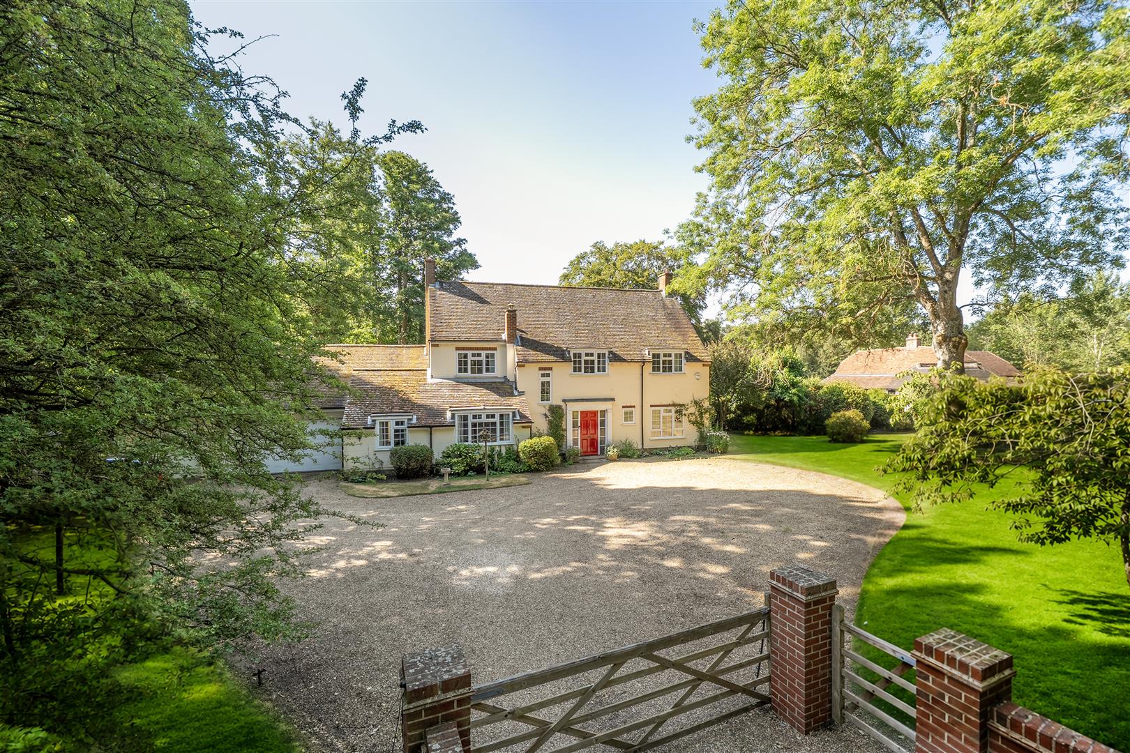 Fleet Hill, Finchampstead, Berkshire, RG40 4LA