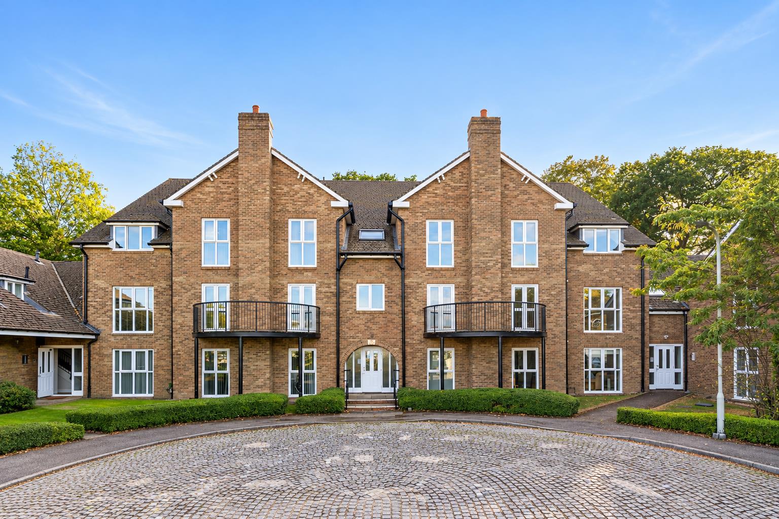 Drey House, Squirrel Walk, Wokingham, Berkshire, RG41 3AA