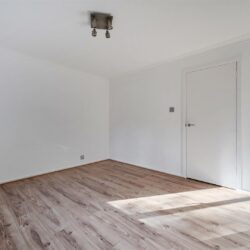 Thumbnail Image 9