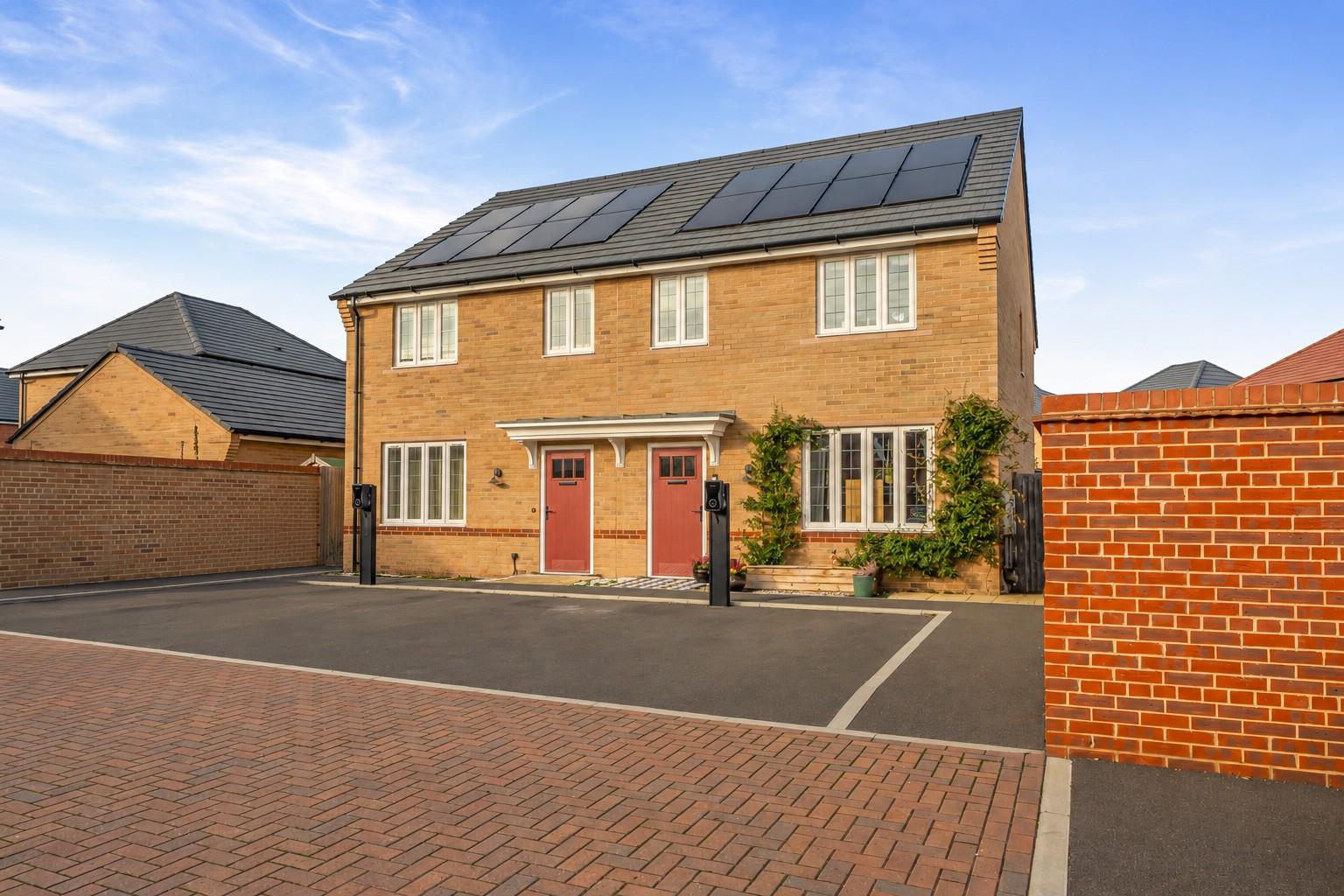Martingale Grove, Arborfield Green, Berkshire, RG2 9HD