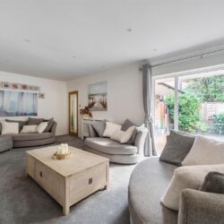 Heath Ride, Finchampstead, Berkshire, RG40 3QJ