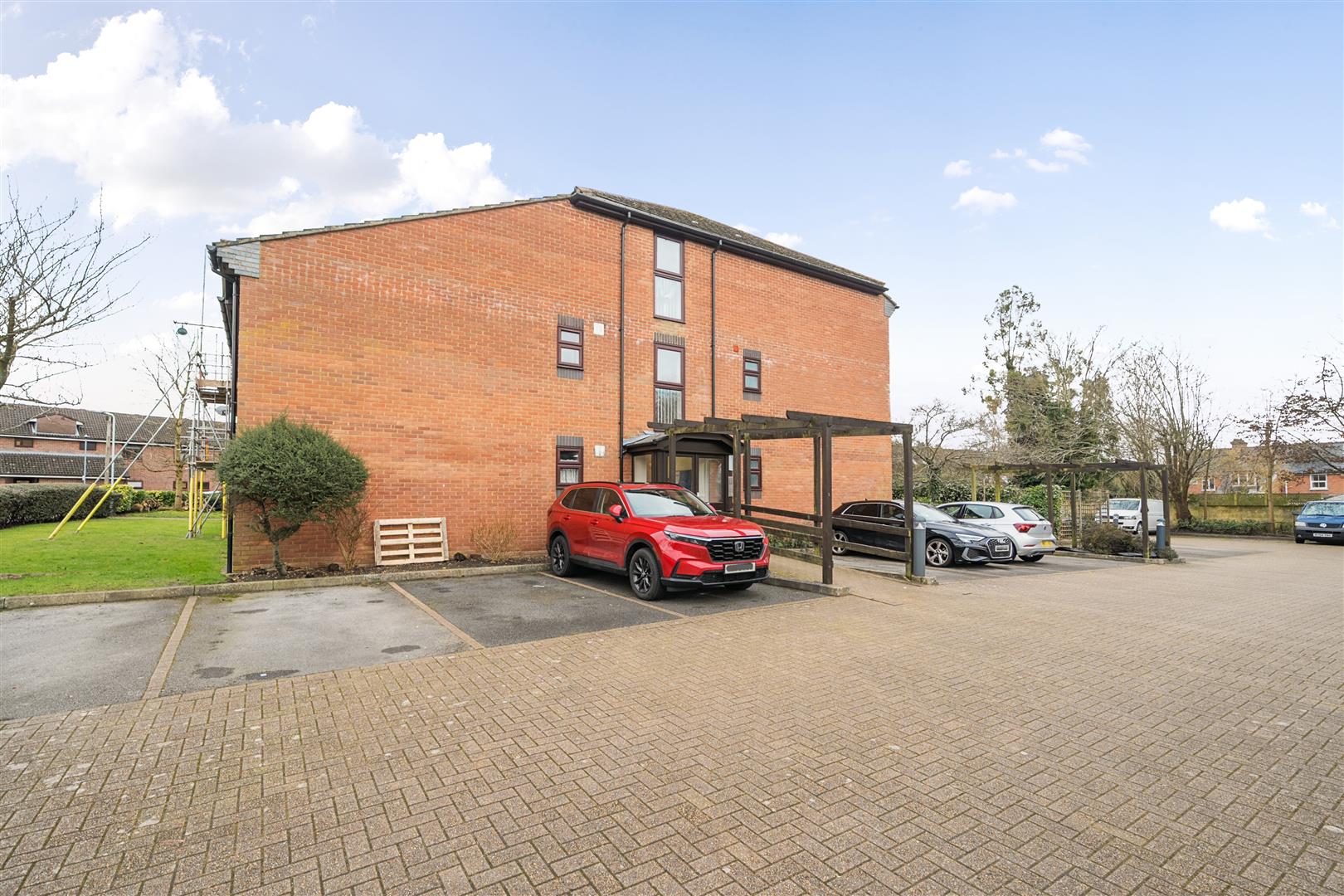 Emerson Court, Albert Walk, Crowthorne, Berkshire, RG45 7EB