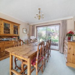 Squirrel Close, Sandhurst, Berkshire, GU47 9DL