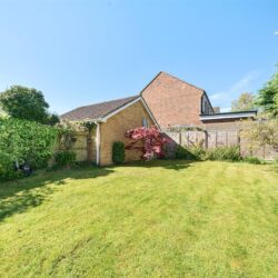 Hillary Drive, Crowthorne, Berkshire, RG45 6QF