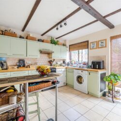 Marigold Close, Crowthorne, Berkshire, RG45 6TY